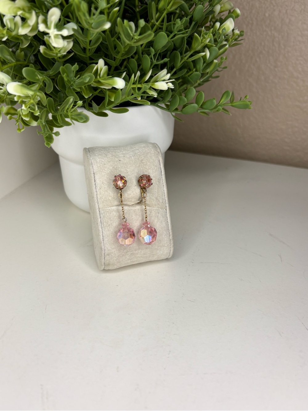 Vintage Pink Aurora Borealis Crystal Drop Clip-On Earrings Retro AB Glass Dangle